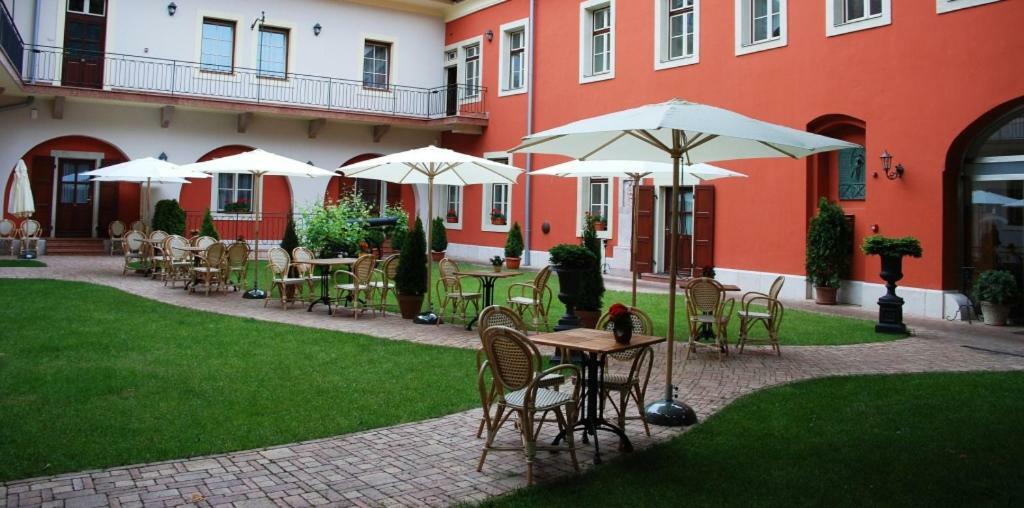 St. George Residence بودابست المظهر الخارجي الصورة